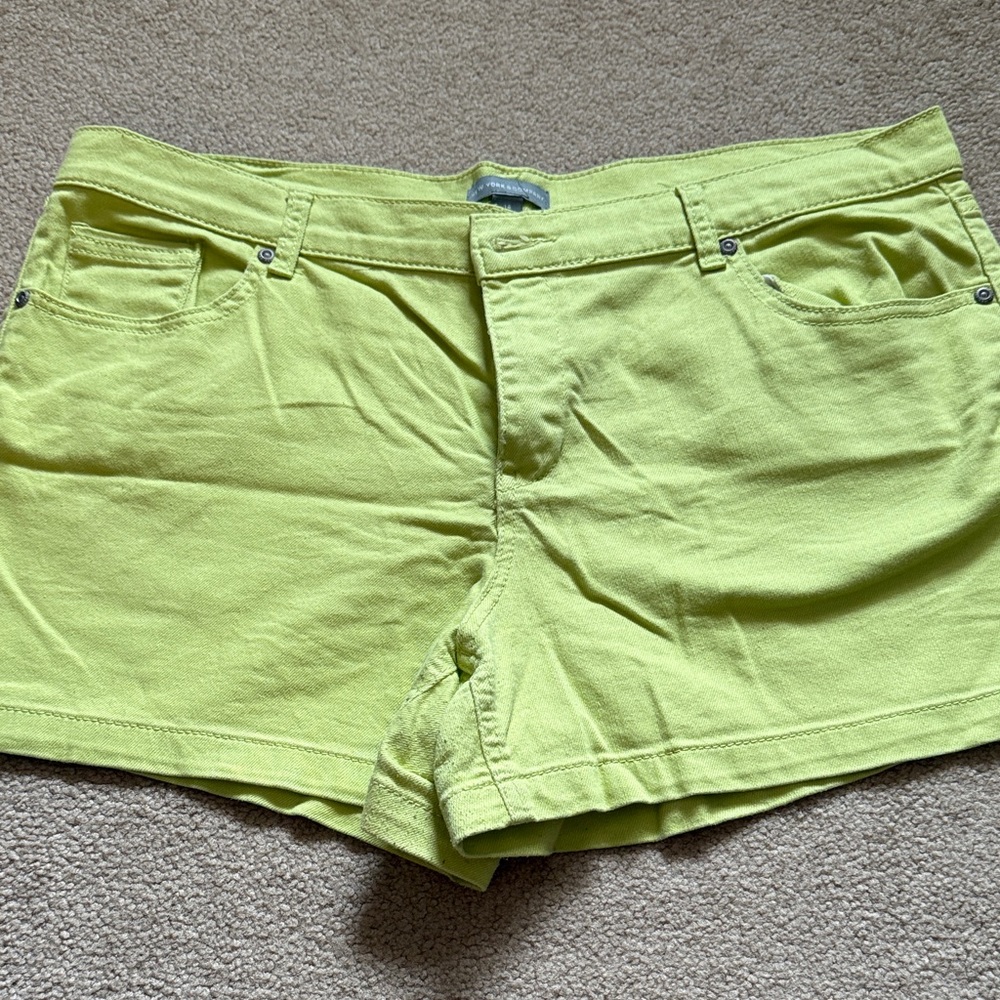 New York & Company Lime Jean Shorts size 14
